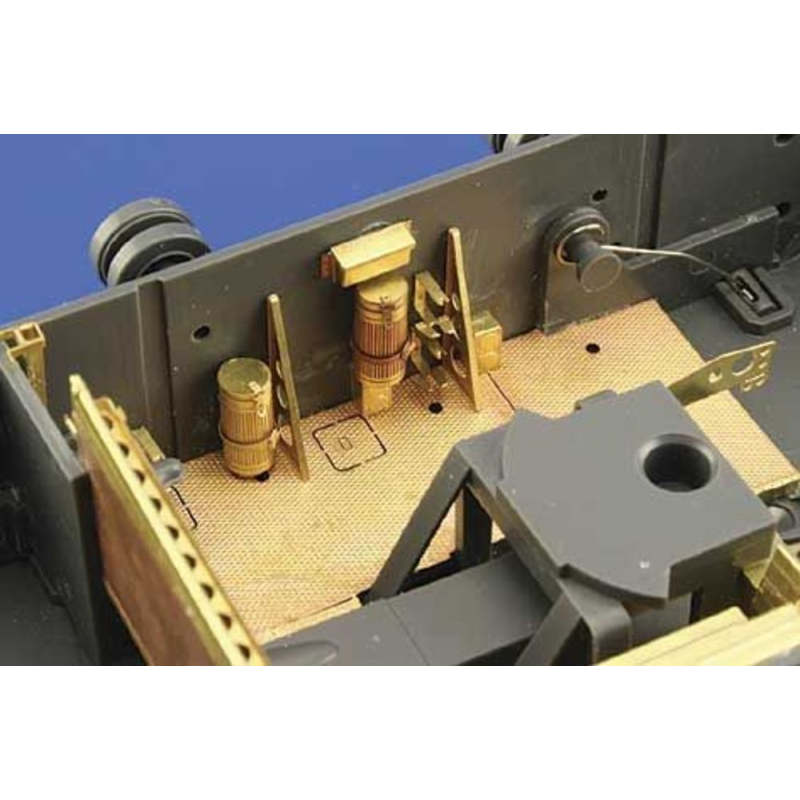 StuG.III Ausf.B interior (designed to be assembled with model kits from Tamiya)