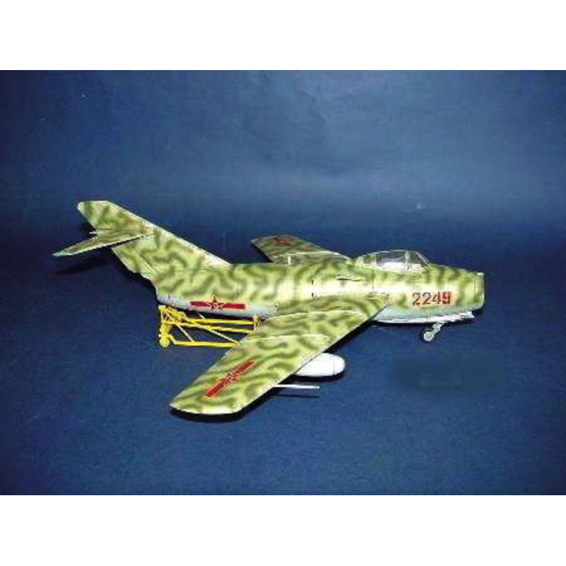 TRUMPETER SCALE MODELS -2204 - Bouwkit 