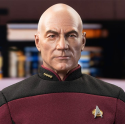 Star Trek: The Next Generation 1/6 figure Captain Jean-Luc Picard (Essential Duty Uniform) 30 cm