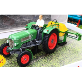 AMAZONE 300S bakwagen met FENDT Farmer 2