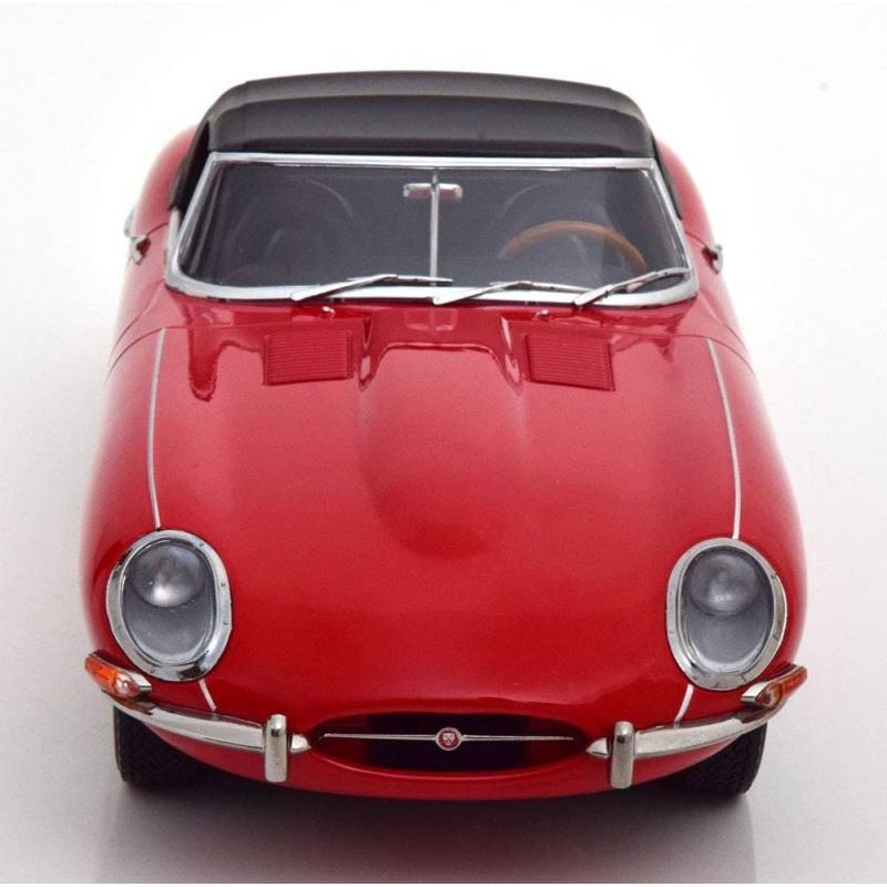 JAGUAR E Type Cabriolet gesloten rood