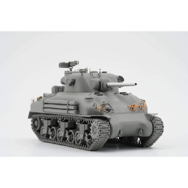 BORDER MODEL: 1/35; Sherman M4A1 Mid production with PE, metal barrel, 3D light guards and stowage Militaire modelbouw