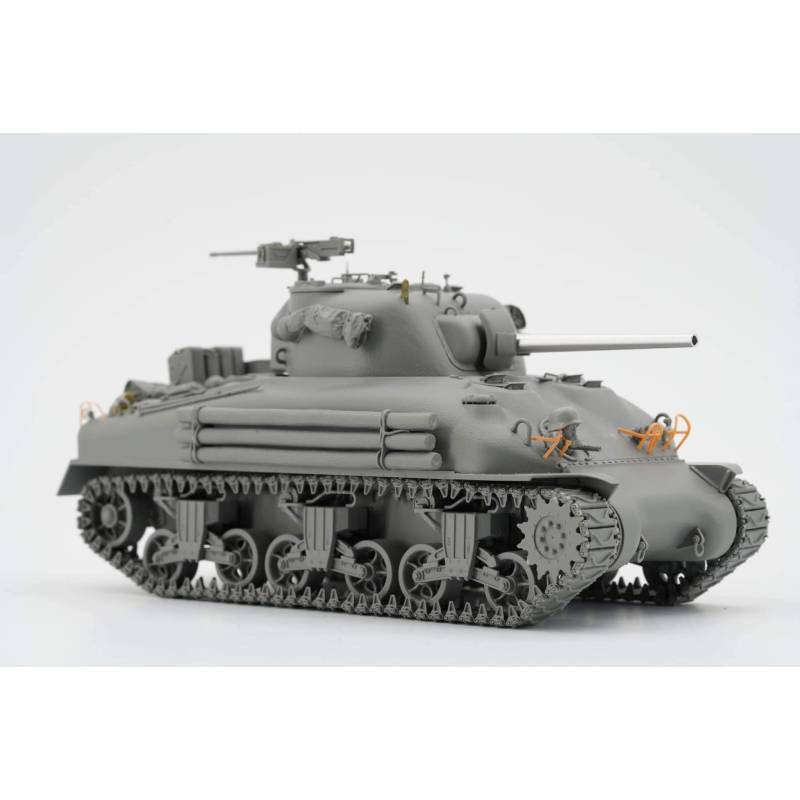 BORDER MODEL: 1/35; Sherman M4A1 Mid production with PE, metal barrel, 3D light guards and stowage Militaire modelbouw