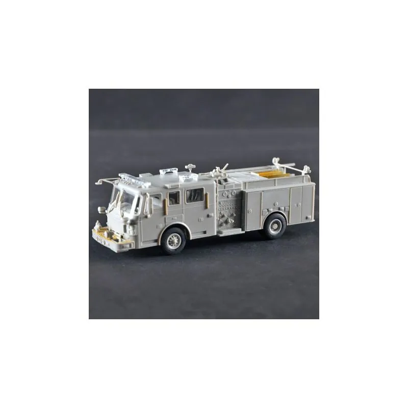 Plastic model of the La France Eagle Fire pumper truck 1:72 Trumpeter