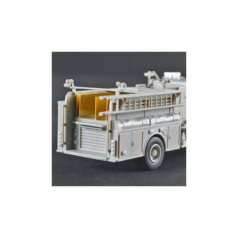 Plastic model of the La France Eagle Fire pumper truck 1:72