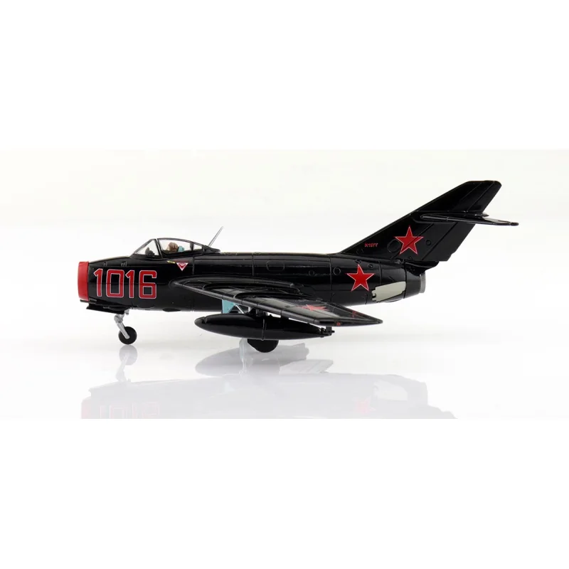 Mig 15bis Fagot 'Experimental' Red 1016 Combat Air Museum Kansas Vliegtuigminiatuur