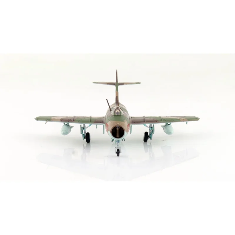 Mig 15bis Fagot 'Experimental' Red 1016 Combat Air Musem Kansas HobbyMaster