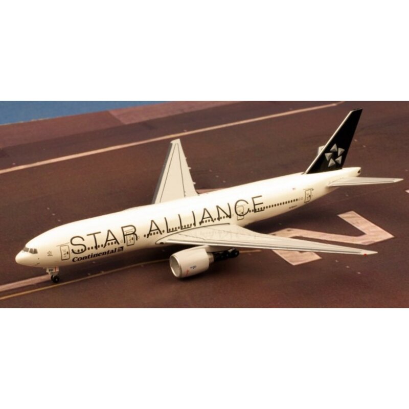 Continental Star Alliance Boeing 777-200 N78021